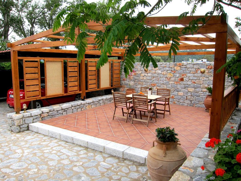 Estia Holiday Gythio Exterior photo